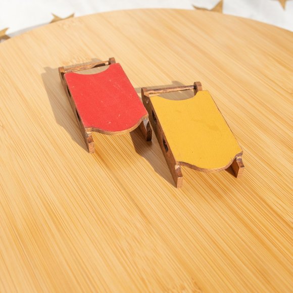 Set of two vintage sled ornaments - Picture 2 of 5